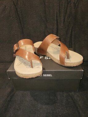 NIB Josef Seibel Tonga 77 sandal, size 38, camel color